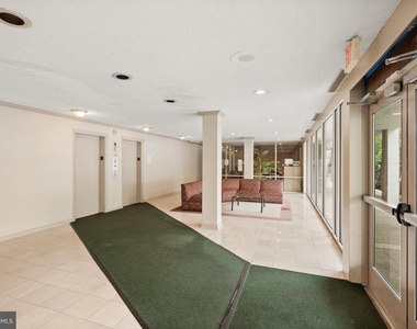 4520 King Street - Photo Thumbnail 2