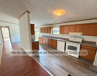 110 Mciver Lane - Photo Thumbnail 4