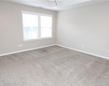 1043 Myers Point Drive - Photo Thumbnail 16