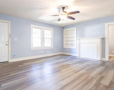 214 Circle Courts - Photo Thumbnail 12