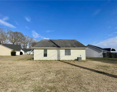 804 Nighthawk Place - Photo Thumbnail 4