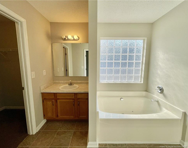 804 Nighthawk Place - Photo Thumbnail 23