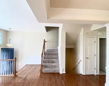 81 Arell Court - Photo Thumbnail 7