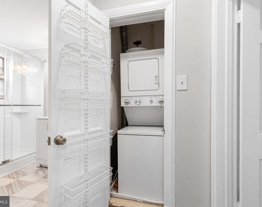 1804 W Abingdon Drive - Photo Thumbnail 13
