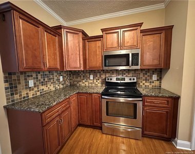 4021 Stretton Avenue - Photo Thumbnail 7