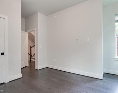 1411 Key Boulevard - Photo Thumbnail 10