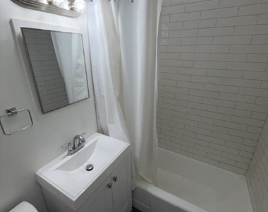 1111 N Arlington Boulevard - Photo Thumbnail 10