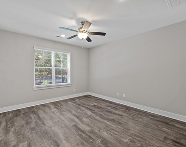 825 S Franklin Street - Photo Thumbnail 11