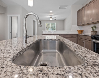 825 S Franklin Street - Photo Thumbnail 20