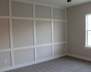825 S Franklin Street - Photo Thumbnail 9