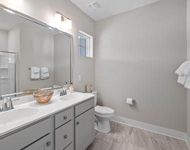 825 S Franklin Street - Photo Thumbnail 33