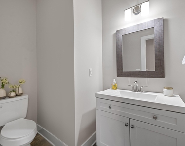 825 S Franklin Street - Photo Thumbnail 26