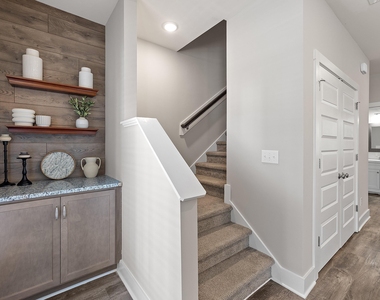 825 S Franklin Street - Photo Thumbnail 23
