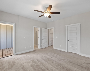 825 S Franklin Street - Photo Thumbnail 35