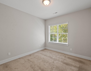 825 S Franklin Street - Photo Thumbnail 39