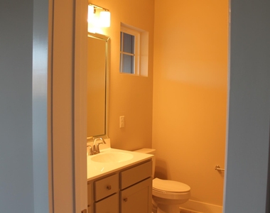 825 S Franklin Street - Photo Thumbnail 10