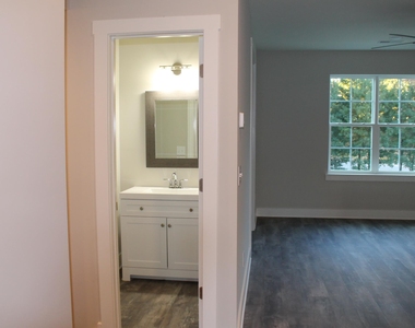 825 S Franklin Street - Photo Thumbnail 15