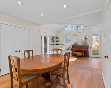 303 Henderson Street - Photo Thumbnail 17