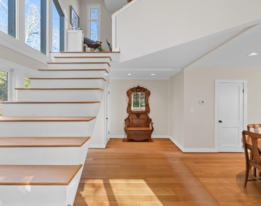 303 Henderson Street - Photo Thumbnail 20