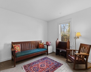 303 Henderson Street - Photo Thumbnail 6