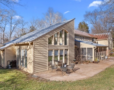 303 Henderson Street - Photo Thumbnail 33
