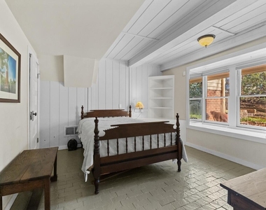303 Henderson Street - Photo Thumbnail 24