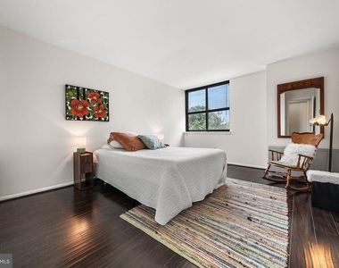 4401 Cherry Hill Road - Photo Thumbnail 16