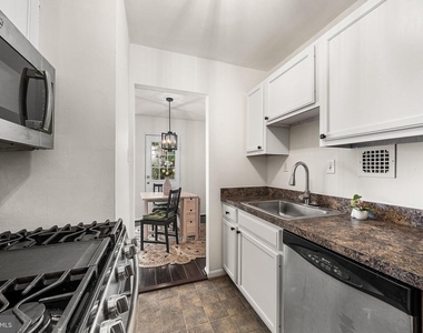 4401 Cherry Hill Road - Photo Thumbnail 13