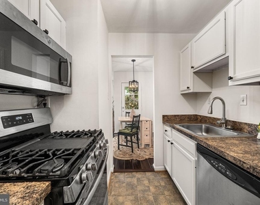 4401 Cherry Hill Road - Photo Thumbnail 12