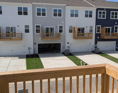 703 Grafton Frst Lane - Photo Thumbnail 32
