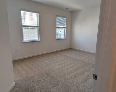 703 Grafton Frst Lane - Photo Thumbnail 22