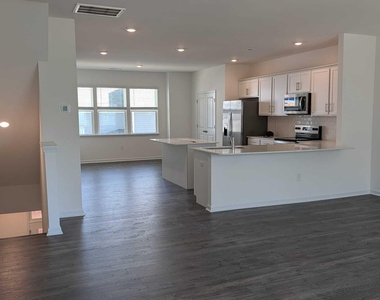 703 Grafton Frst Lane - Photo Thumbnail 9
