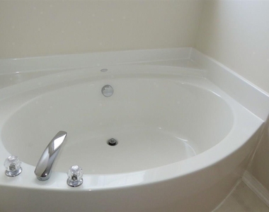 8204 Stone Cellar Drive - Photo Thumbnail 7