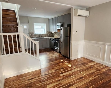 714 S Percy Street - Photo Thumbnail 4