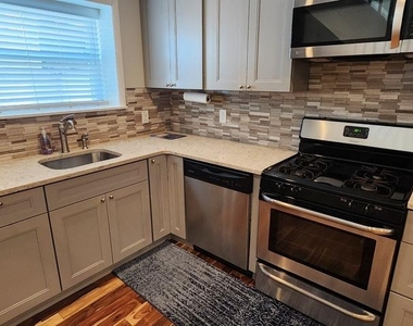 714 S Percy Street - Photo Thumbnail 8