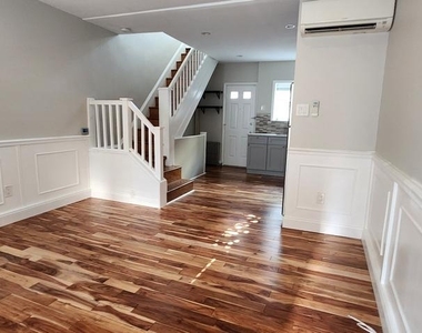 714 S Percy Street - Photo Thumbnail 2