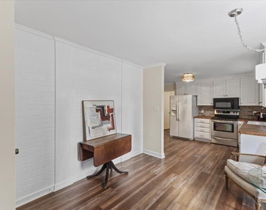 8501 Shadow Wood Place - Photo Thumbnail 8