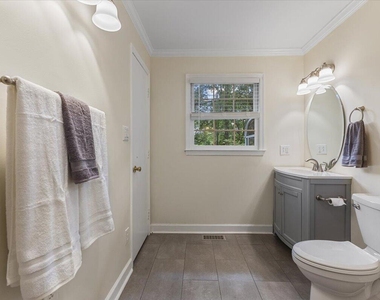 8501 Shadow Wood Place - Photo Thumbnail 39