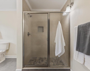8501 Shadow Wood Place - Photo Thumbnail 37