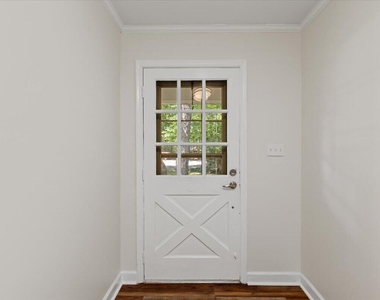 8501 Shadow Wood Place - Photo Thumbnail 5