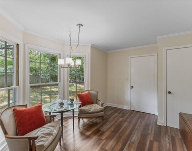 8501 Shadow Wood Place - Photo Thumbnail 9