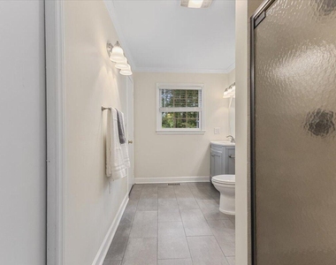 8501 Shadow Wood Place - Photo Thumbnail 38