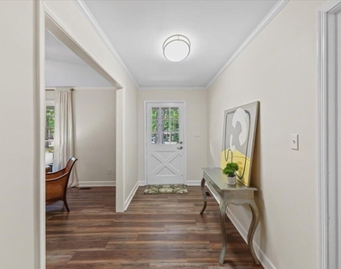 8501 Shadow Wood Place - Photo Thumbnail 17