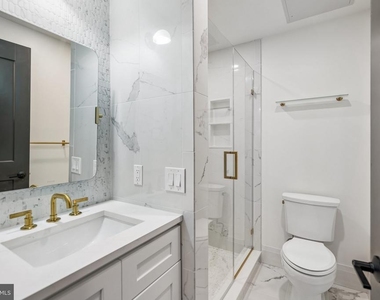 135 S 19th Street - Photo Thumbnail 12