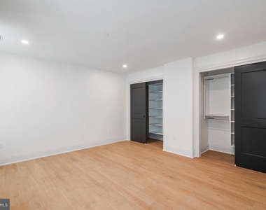 135 S 19th Street - Photo Thumbnail 7