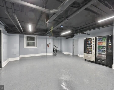 4247 Locust Street - Photo Thumbnail 37