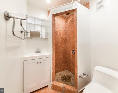 1912 Spruce Street - Photo Thumbnail 11