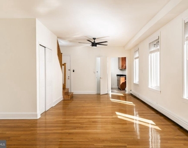 1912 Spruce Street - Photo Thumbnail 4