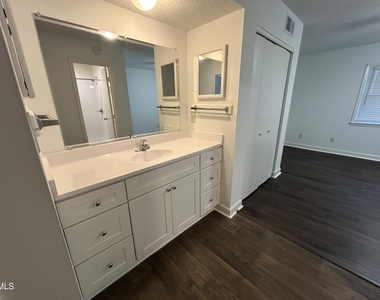 2504 Avent Ferry Road - Photo Thumbnail 17