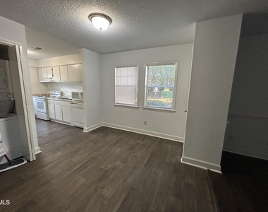 2504 Avent Ferry Road - Photo Thumbnail 6